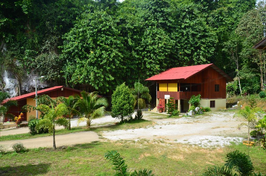 Country House Pulai Holiday Village Гуа Мусанг Екстериор снимка